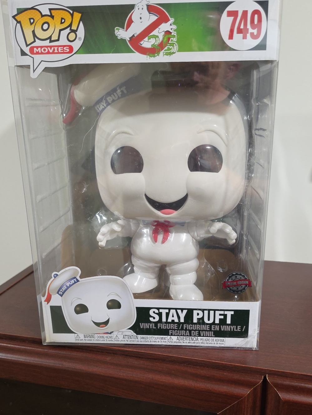 Funko Pop!10 Inch  Movies Stay Puft Vinyl Figure - White with Red Scarf